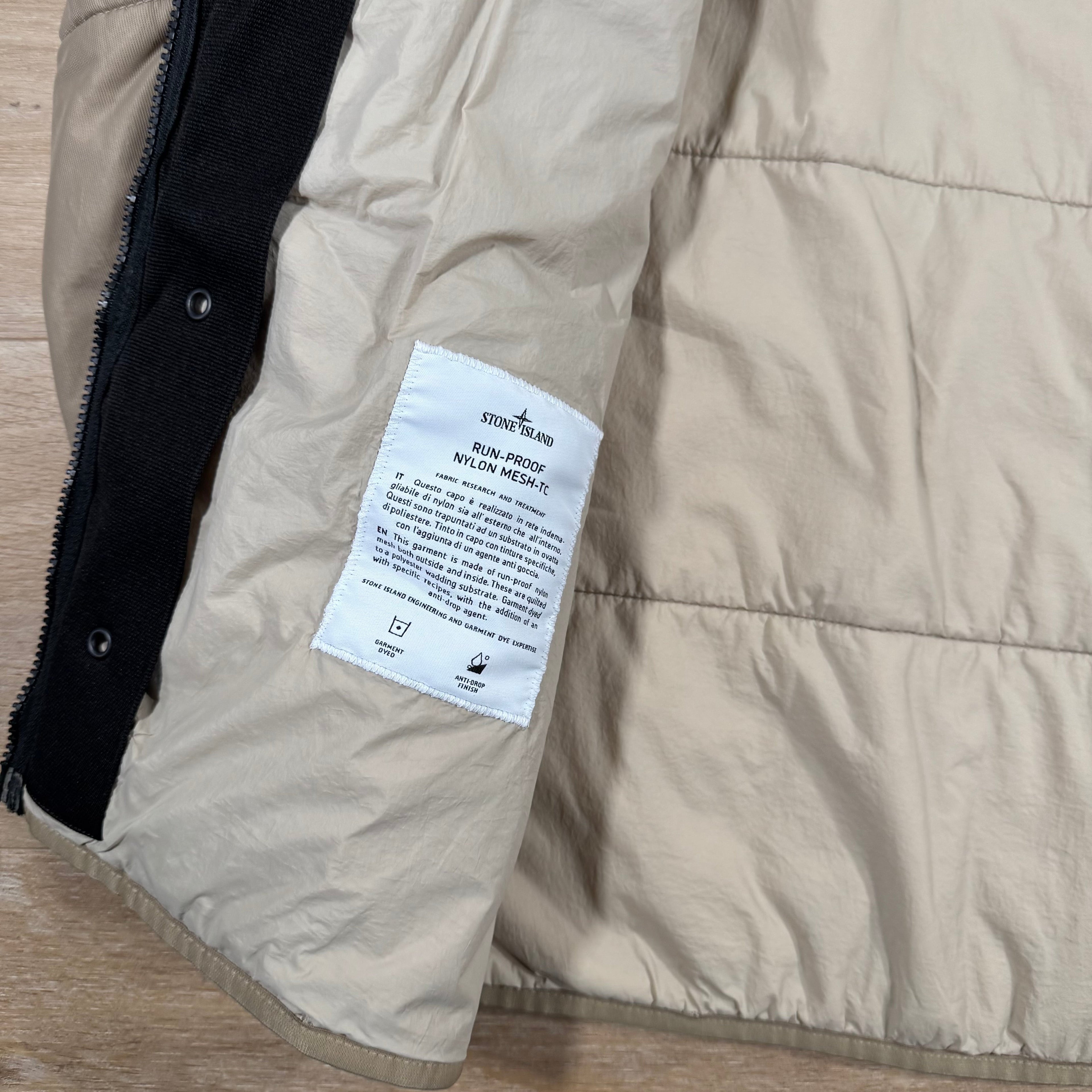 Stone Island Run-Proof Nylon Mesh-TC Reversible Jacket in Desert