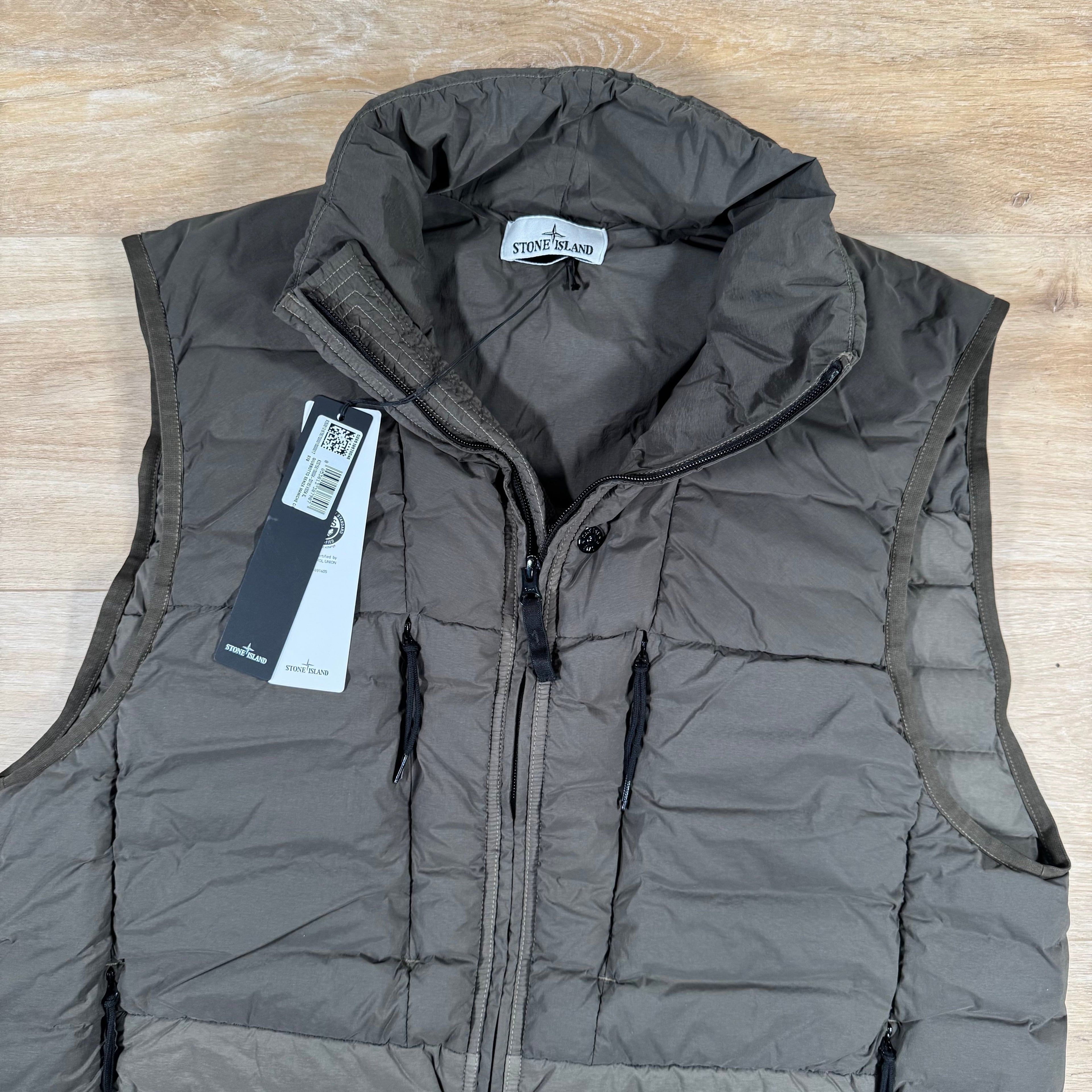 Stone Island Seamless Tunnel Nylon Down-TC Vest in Military Green