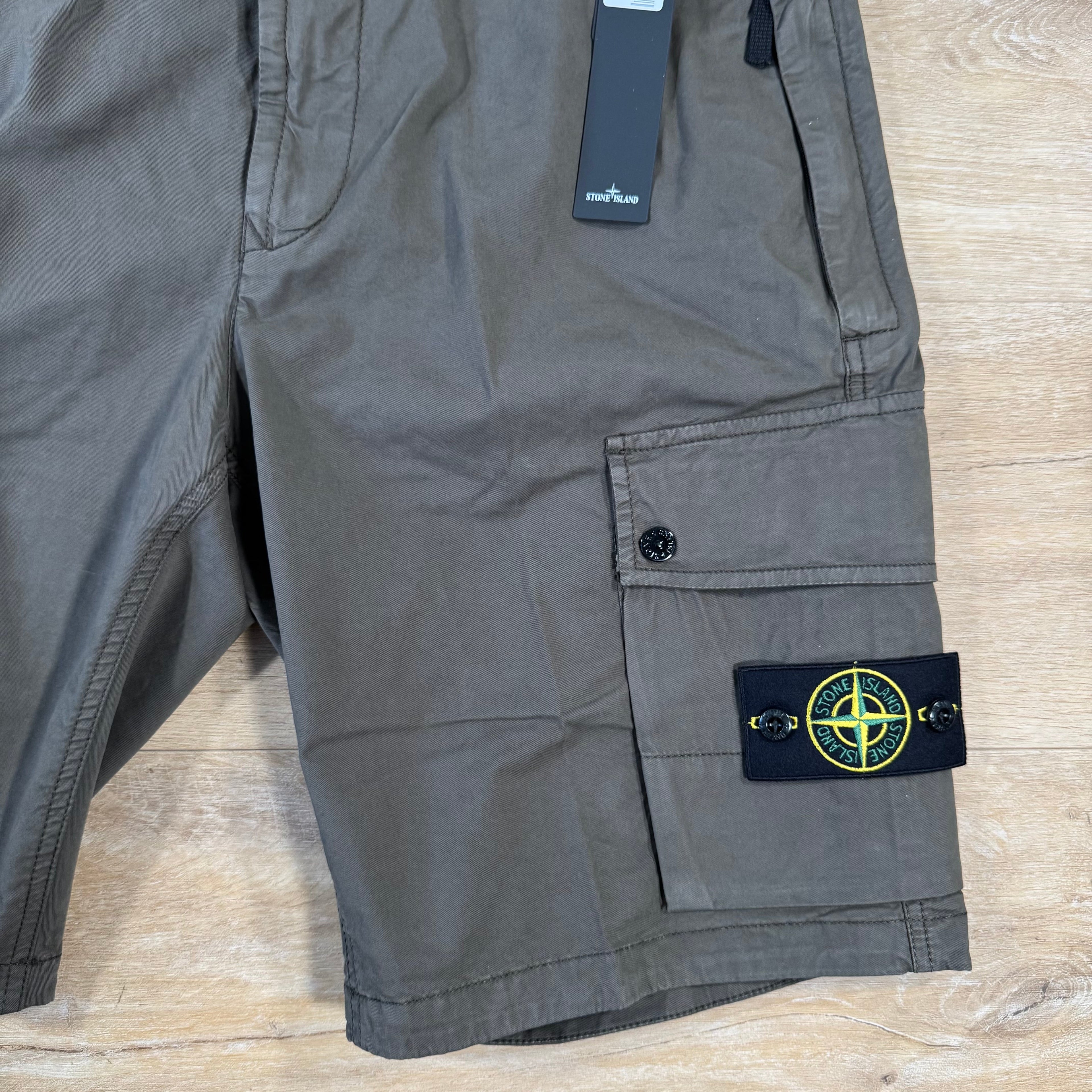 Stone Island Supima Twill Stretch-TC Cargo Bermuda Shorts in Military Green