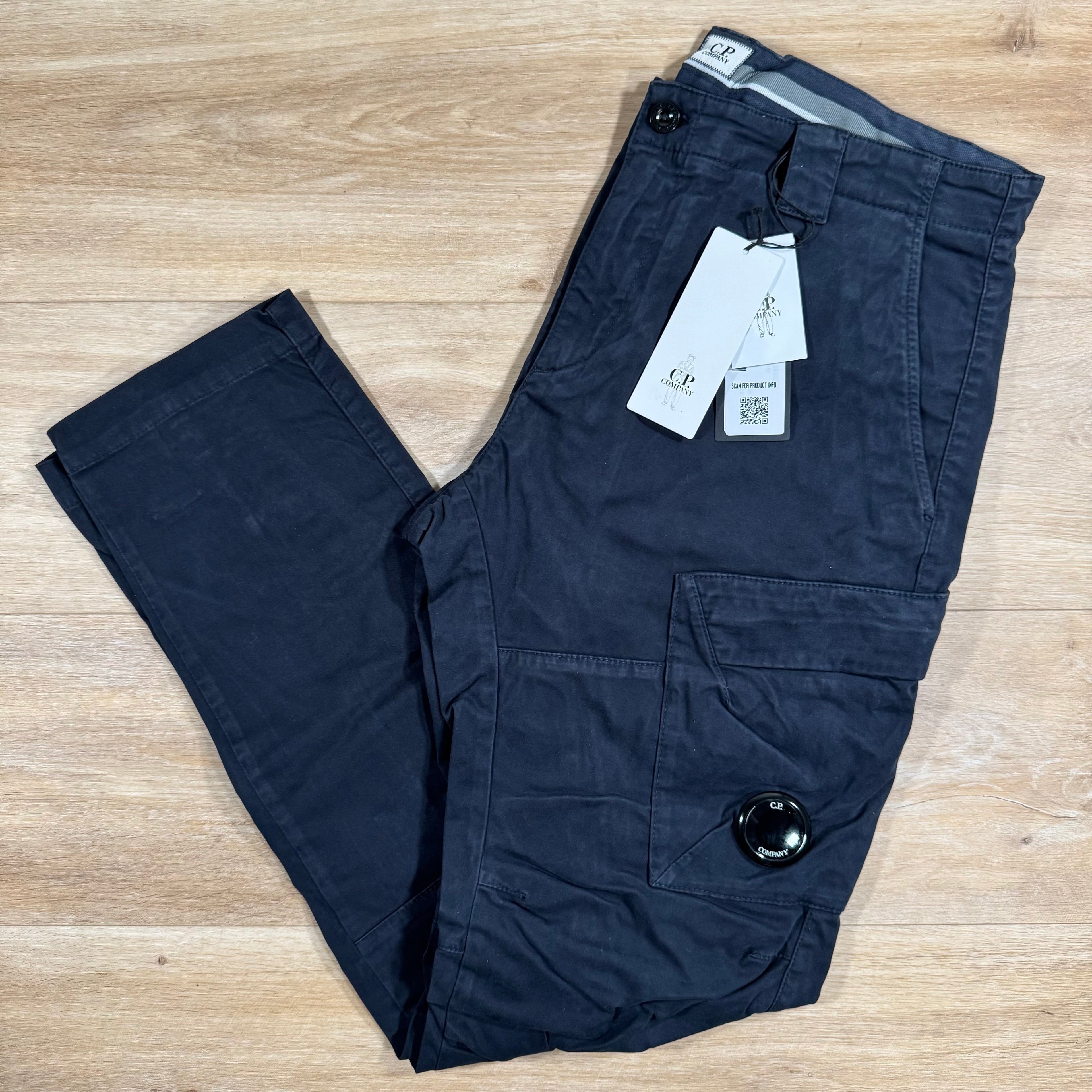 CP Company Ottoman Stretch Lens Cargo Pants in Navy