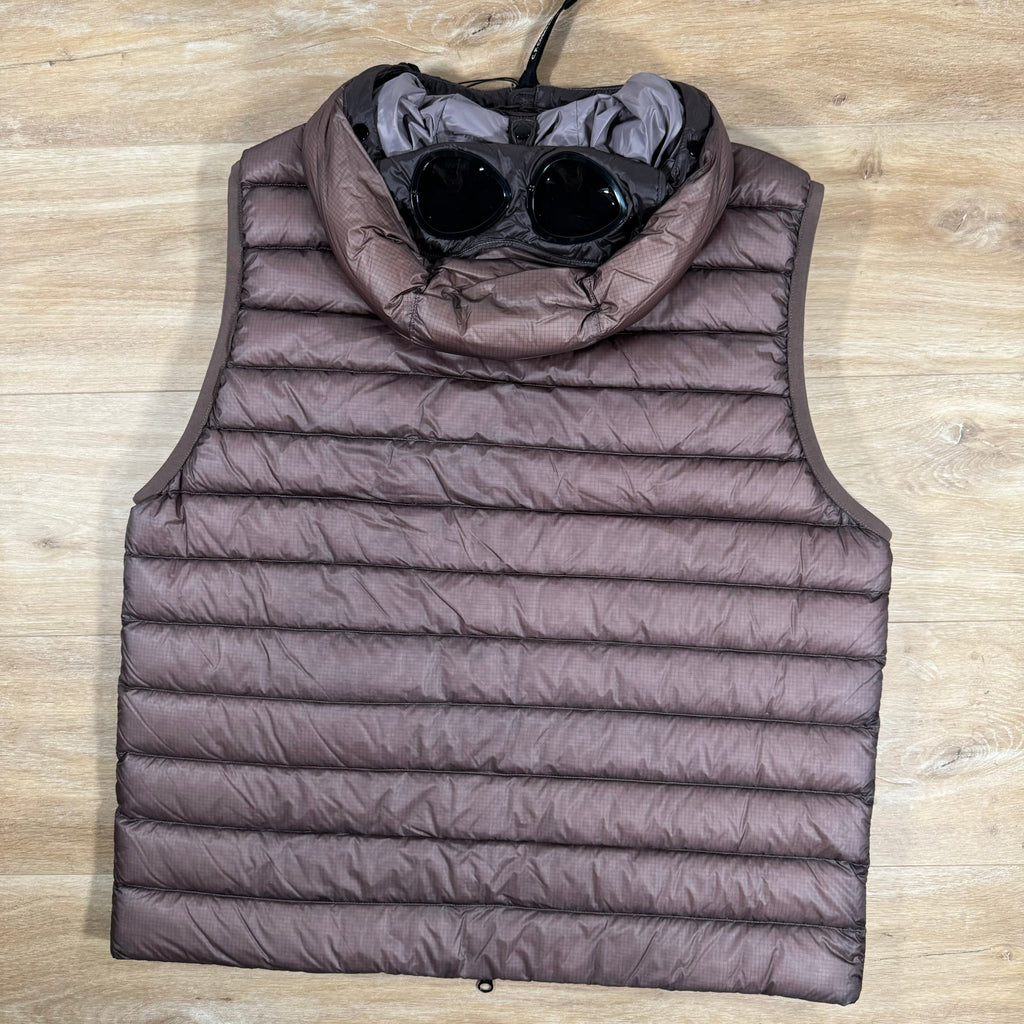 CP Company DD Shell Goggle Down Vest in Purple Dove