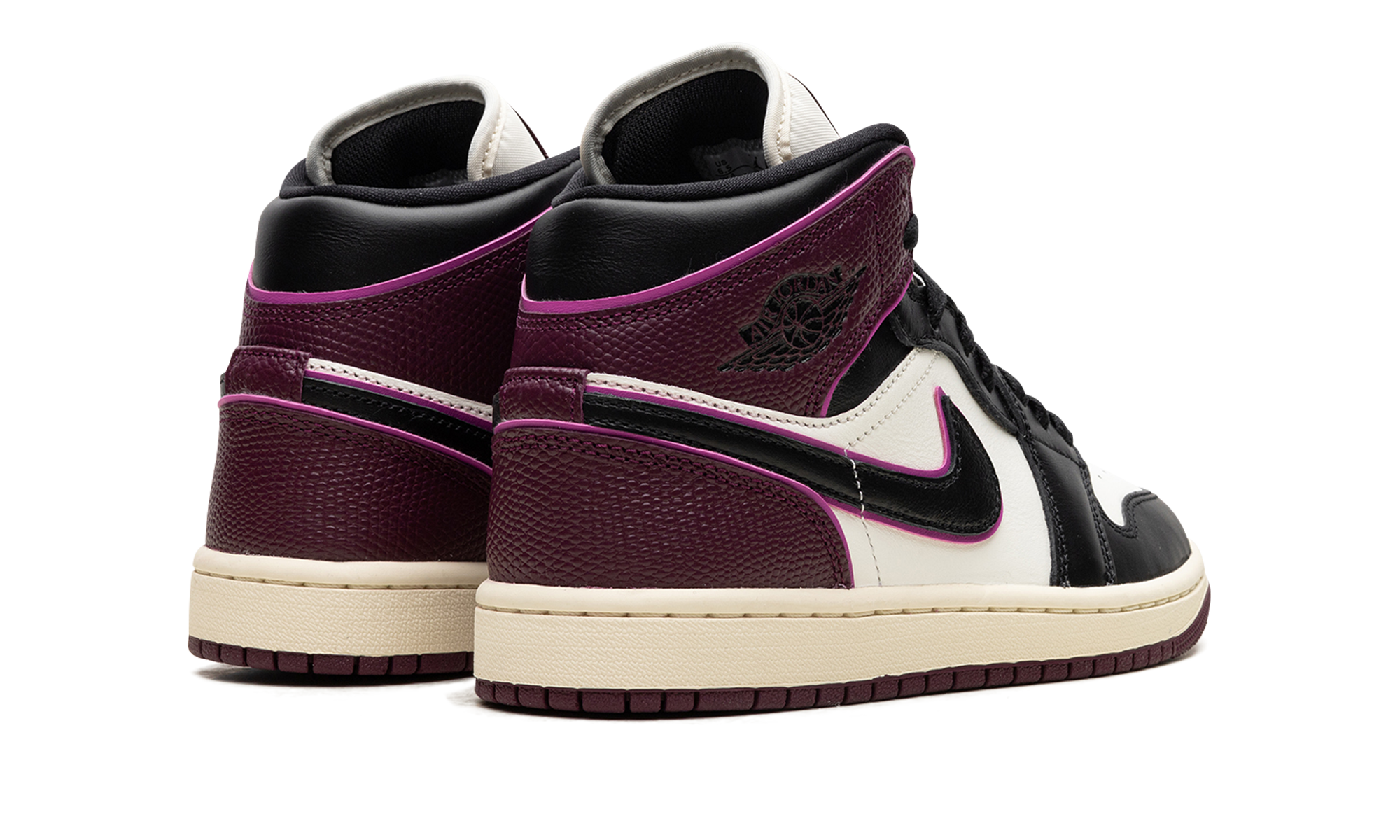 Air Jordan 1 "Bordeaux" FQ7818 101