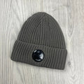 CP Company Lens Beanie - Walnut