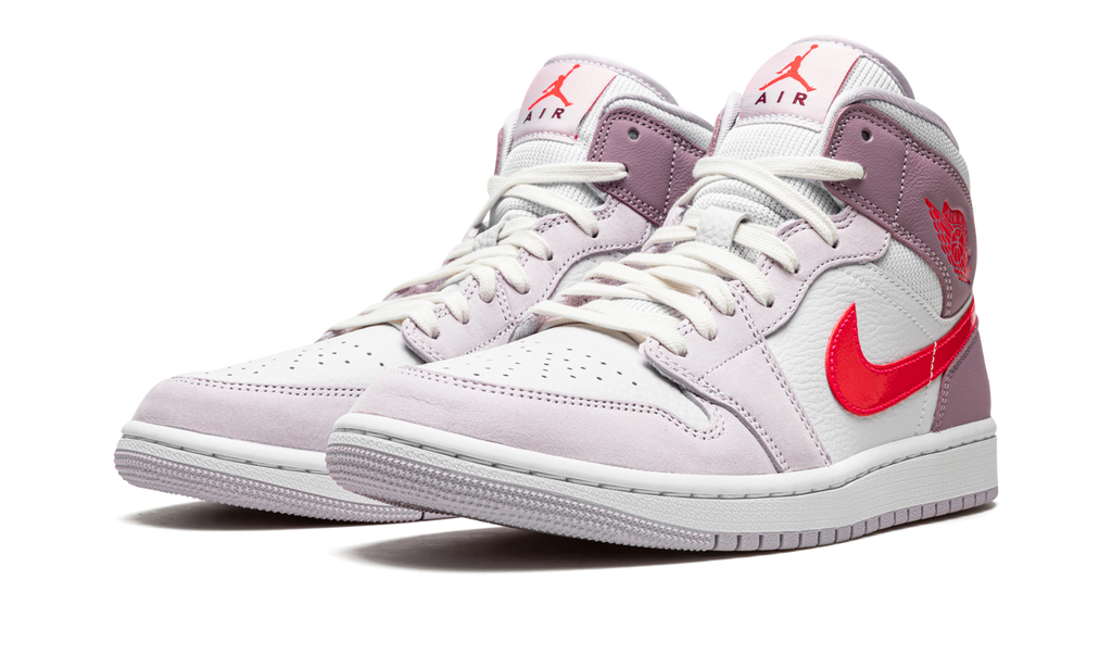 AIR JORDAN 1 MID WMNS "Valentine’s Day 2022" DR0174 500